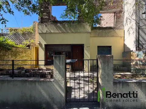 CASA 3 AMBIENTES A REFACCIONAR. ALDO BONZI. LOTE 8,66X30