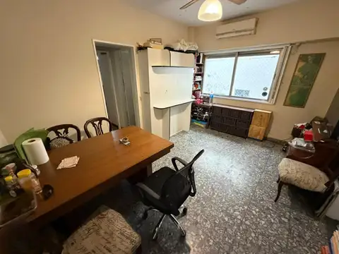 Cómodo 2 ambientes funcional en una excelente ubicación, ideal para vivir como para invertir