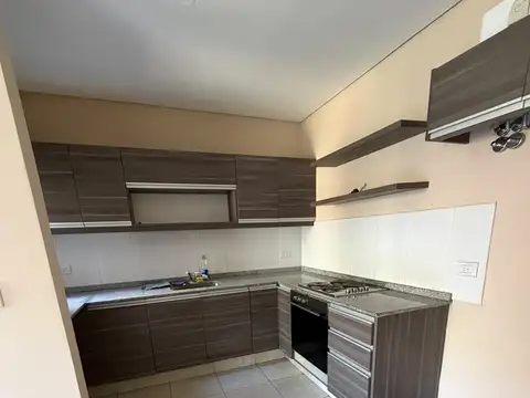 Departamento en Alquiler con 1 cochera