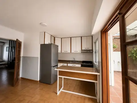 Depto Tipo Casa en Venta con 1 cocheras