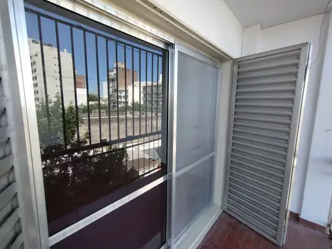 CALLAO 400 DOS DORMITORIOS VENTILACION CRUZADA