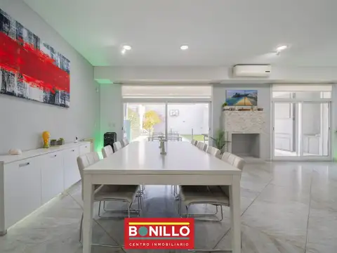 Casa en Venta en Villa Pueyrredon, USD 770.000