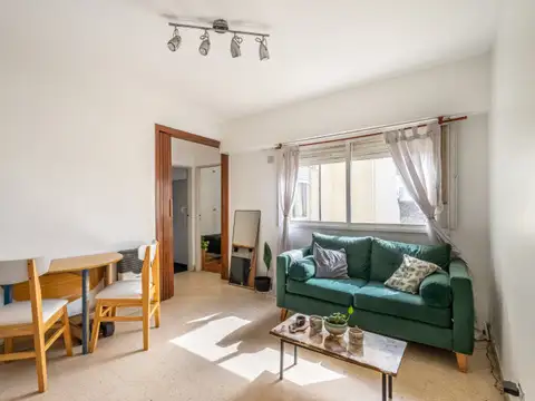 Venta 2 Ambientes en Piso Alto, Luminoso Orientación Norte