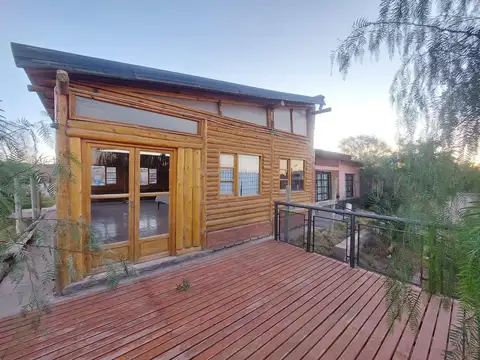 Salón en alquiler - centenario