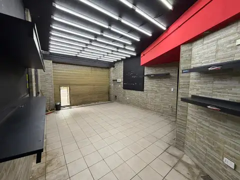 Local en Alquiler en Villa Urquiza, $ 500.000