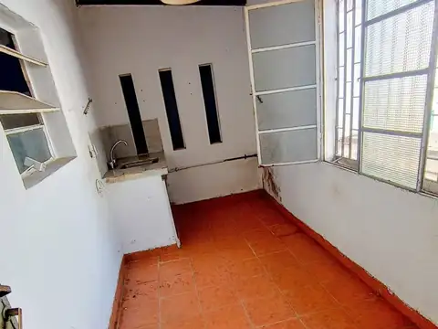 Depto Tipo Casa en Venta en Los Hornos, USD 48.000