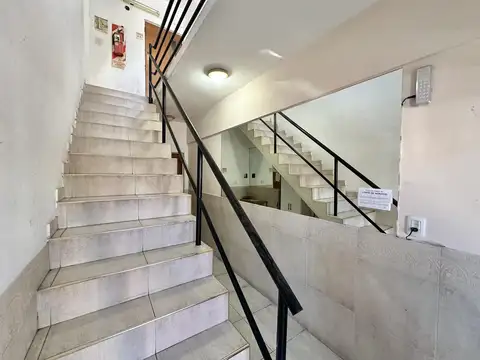 Departamento en Venta de 2 ambientes. A 1 cuadra de Av. Rocca. Pleno Centro Campana