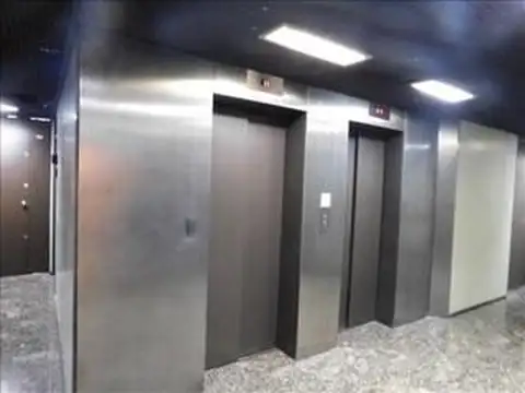 PERU 300, Piso 4