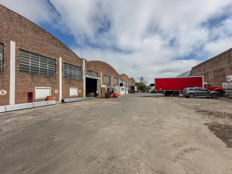 Galpon en Alquiler en Pompeya, USD 22.000