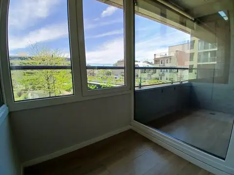 Departamento en Alquiler en Refinerías, $ 900.000