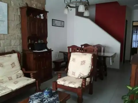 Depto Tipo Casa en Venta en Ramos Mejia, USD 98.000