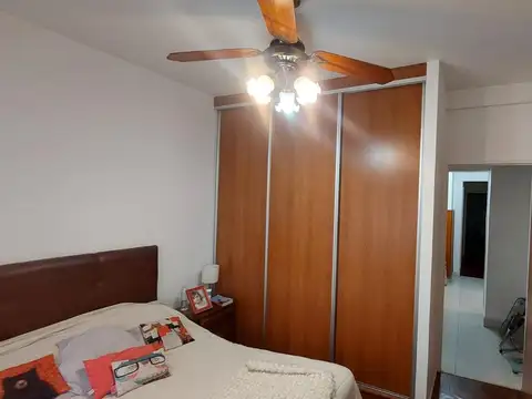 Retasado Departamento 4 Ambientes Venta Almagro con Balcon y
