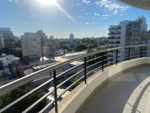 ALQUILER DEPTO 2 AMBIENTES CON BALCÓN MUY LUMINOSO