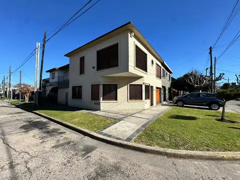 Casa en Venta 5 ambientes en Quilmes