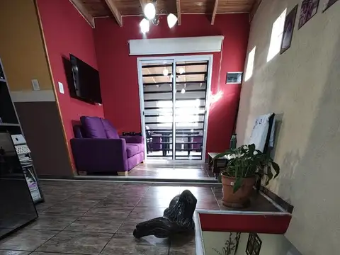 EXCELENTE CASA V CELINA