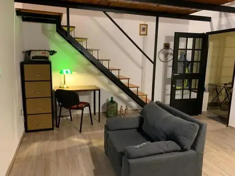 PH C/Patio y Entrepiso