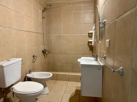 Depto Tipo Casa en Venta con 1 cocheras