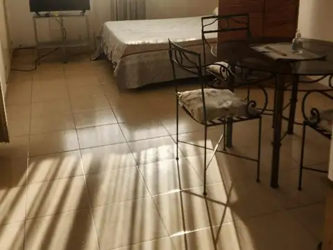 Monoambiente amoblado. Súper luminoso. Excelente zona