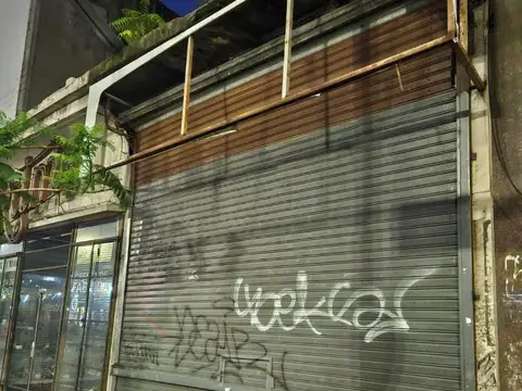 Local en Venta en Flores, USD 490.000