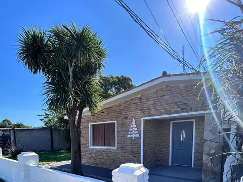 Alquiler casa 2 dormitorios cochera Barros Blancos