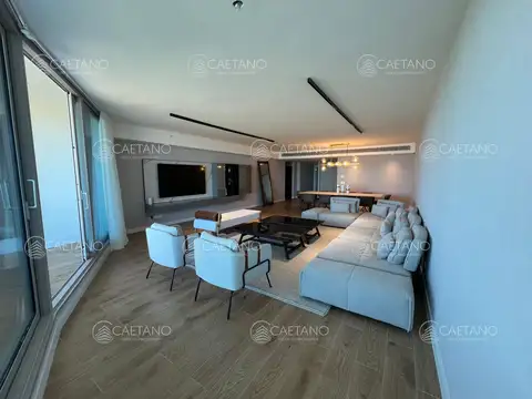 Venta apartamento 3 dormitorios. Playa brava, Punta del Este