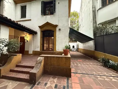 Casa en venta a refaccionar con proyecto aprobado en Belgrano R