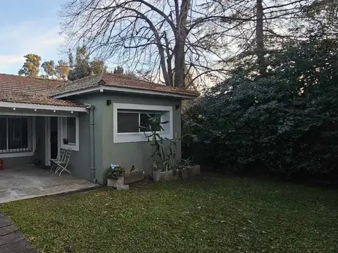 Casa en Venta con 3 cocheras