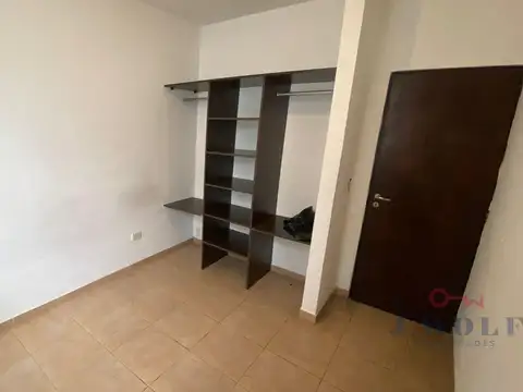 Depto Tipo Casa 3 ambientes con 2 baños