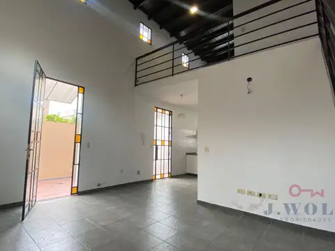 Depto Tipo Casa en Venta de 3 ambientes