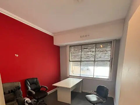 Oportunidad real, se vende gran oficina con varios despachos (155 m2) 