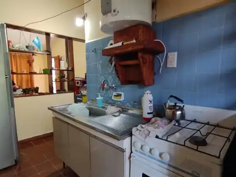 Casa en Alquiler con 3 cocheras