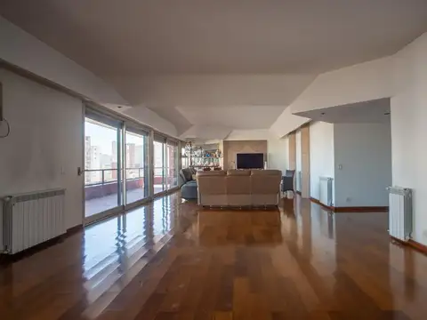 Departamento en Venta de 7 ambientes