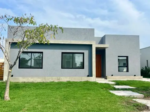 Casa  en Venta ubicado en Santa Elena, Pilar del Este, Pilar