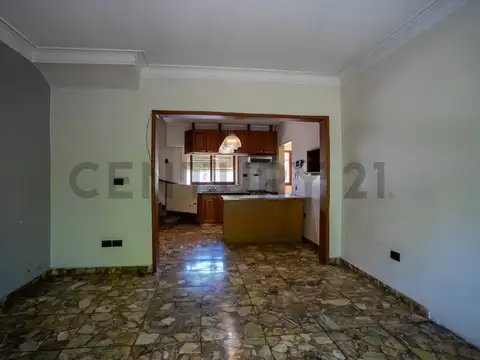 35 entre 18 y 19 , Piso 0