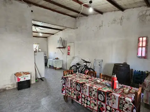 Casa 3 ambientes con 1 baño