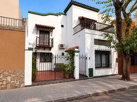 Casa en Venta en Flores, CABA