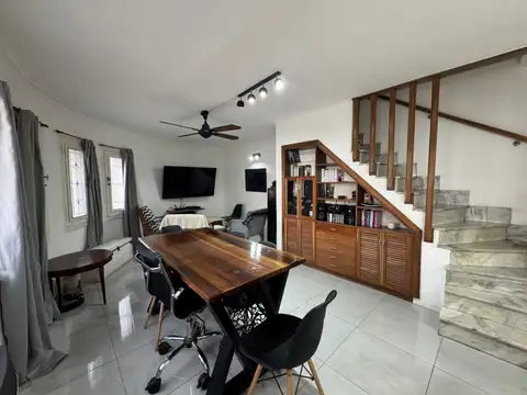 Casa de 84 metros cuadrados con terraza en venta