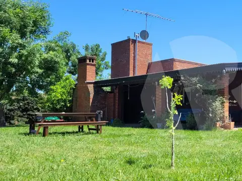 Venta casa 4 ambientes con pileta en Aero Country Club General rodriguez