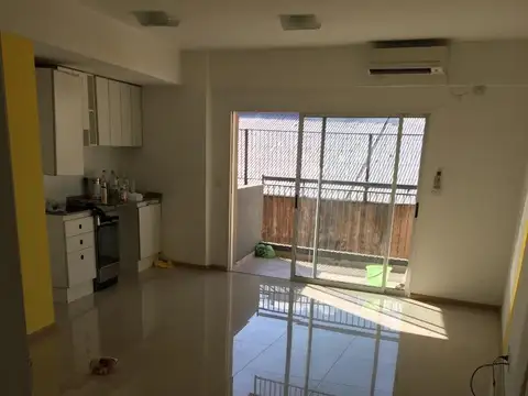 Av San Martin 1555 , Piso 2