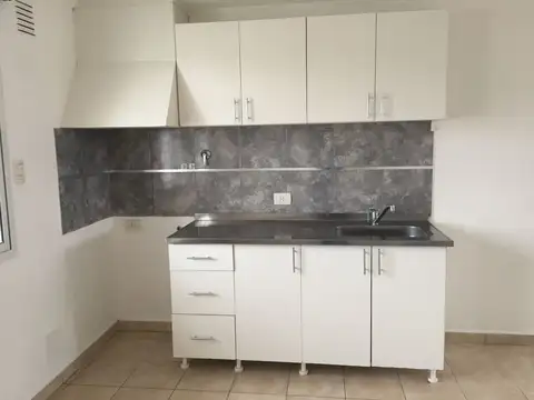 Departamento en Alquiler en Villa Constitución, $ 480.000
