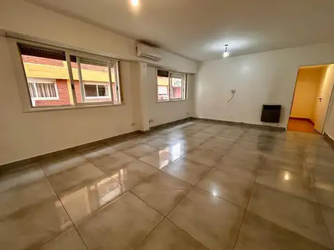 Salvador Debenedetti 600