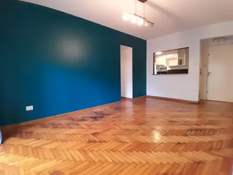 Guardia Vieja 4000, Piso 1