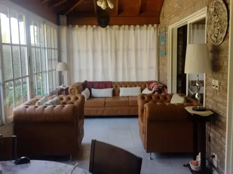 VENTA COUNTRY INDIO CUA  IMPECABLE CHALET CLASICO ACEPTA PERMUTA