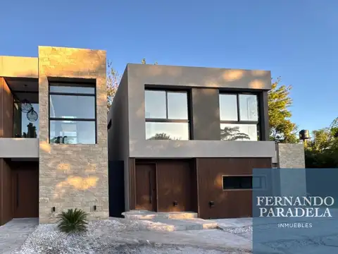 Casa en Barrio Parque Leloir