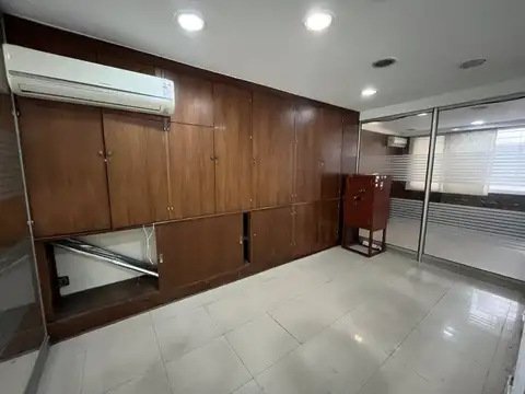 Avenida San Martín 300, Piso 2