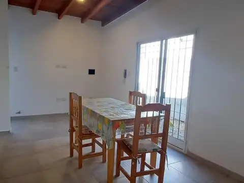 Departamento en Alquiler en La Cañada, $ 400.000