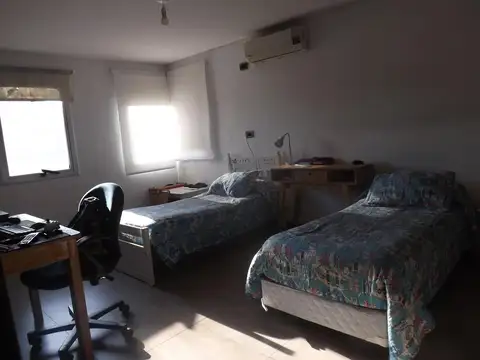 Casa en Venta en Olmos, Lisandro ,ap. [Cod: 665]