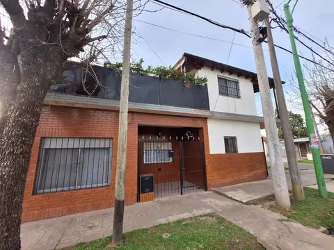 CASA EN VENTA CAMPANA