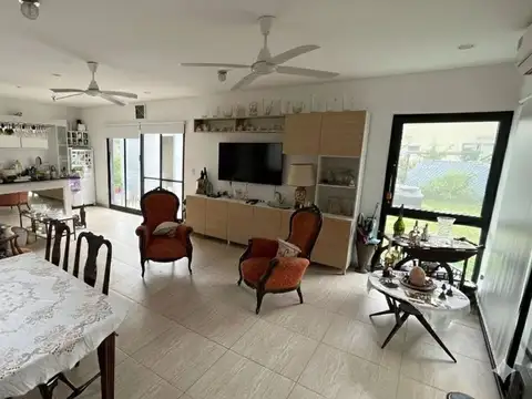 Casa en Alquiler de 3 dormitorios