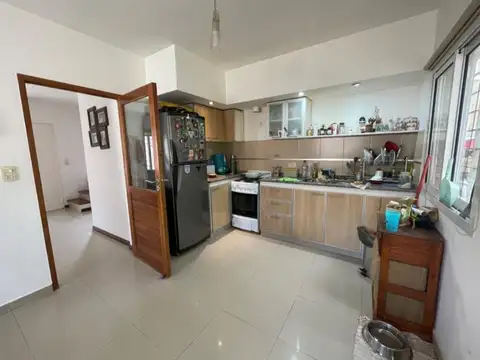 Depto Tipo Casa en Venta con 1 cocheras
